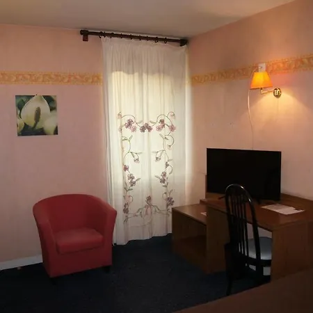 Relais Du Val 2*